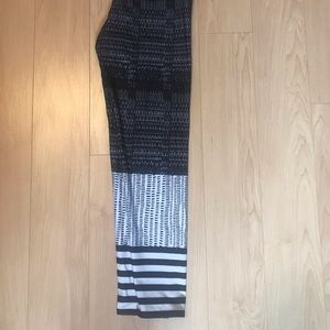 Onzie Capri leggings